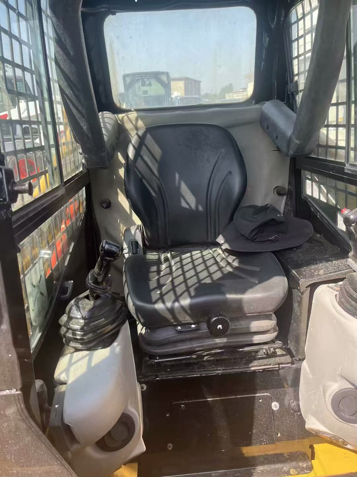 CAT 226B3 - Kompaktlader: das Bild 4 CAT 226B3 - Kompaktlader: das Bild 4