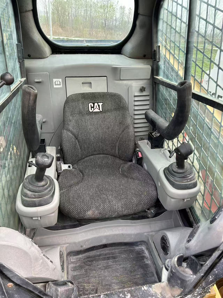 CAT 246C - Kompaktlader: das Bild 5 CAT 246C - Kompaktlader: das Bild 5