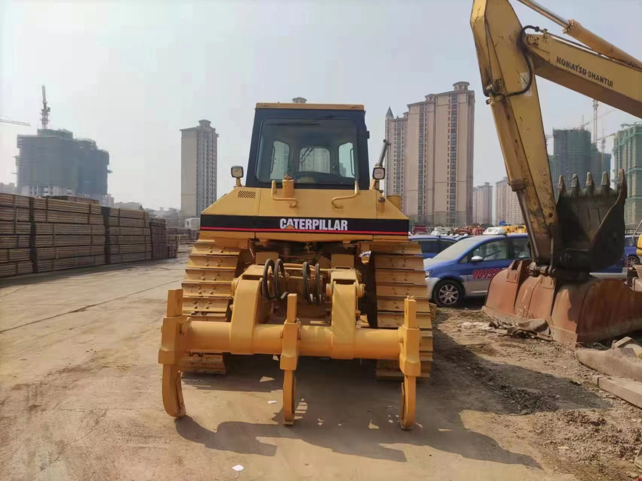 CAT D6M - Bulldozer: das Bild 3 CAT D6M - Bulldozer: das Bild 3