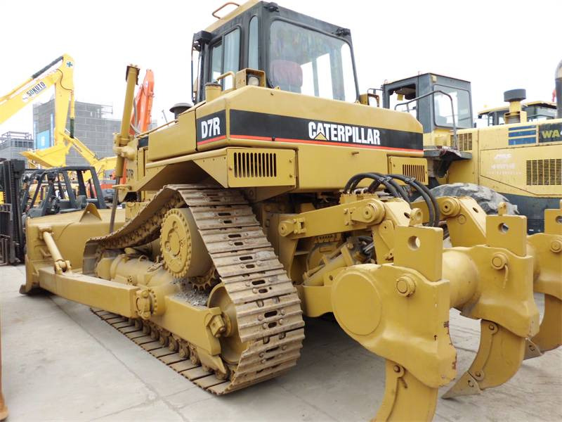 CAT D7R - Bulldozer: das Bild 1 CAT D7R - Bulldozer: das Bild 1