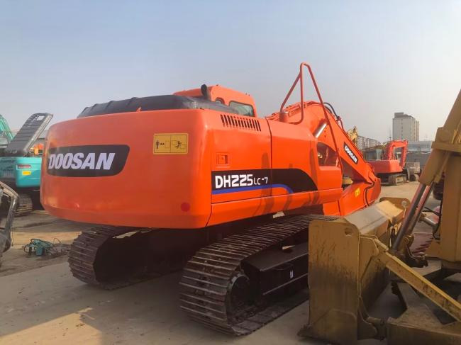 DOOSAN DH225 - Kettenbagger: das Bild 5 DOOSAN DH225 - Kettenbagger: das Bild 5