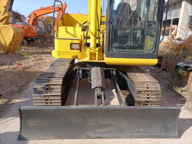 Komatsu PC70 - Minibagger: das Bild 2 Komatsu PC70 - Minibagger: das Bild 2