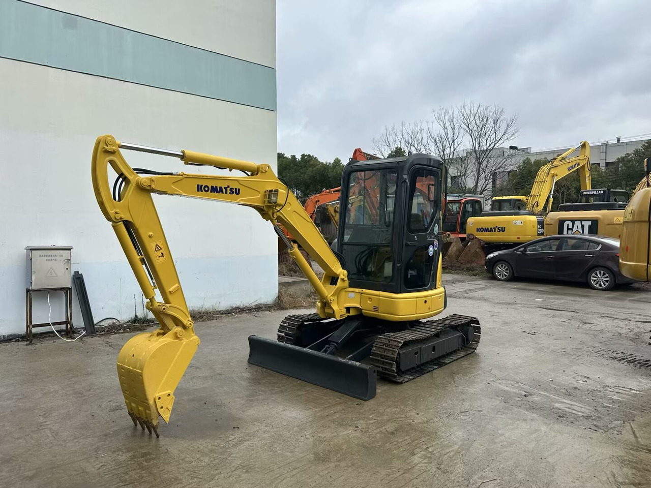 Komatsu pc35MR - Minibagger: das Bild 2 Komatsu pc35MR - Minibagger: das Bild 2