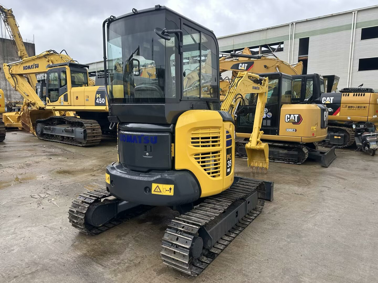 Komatsu pc35MR - Minibagger: das Bild 1 Komatsu pc35MR - Minibagger: das Bild 1