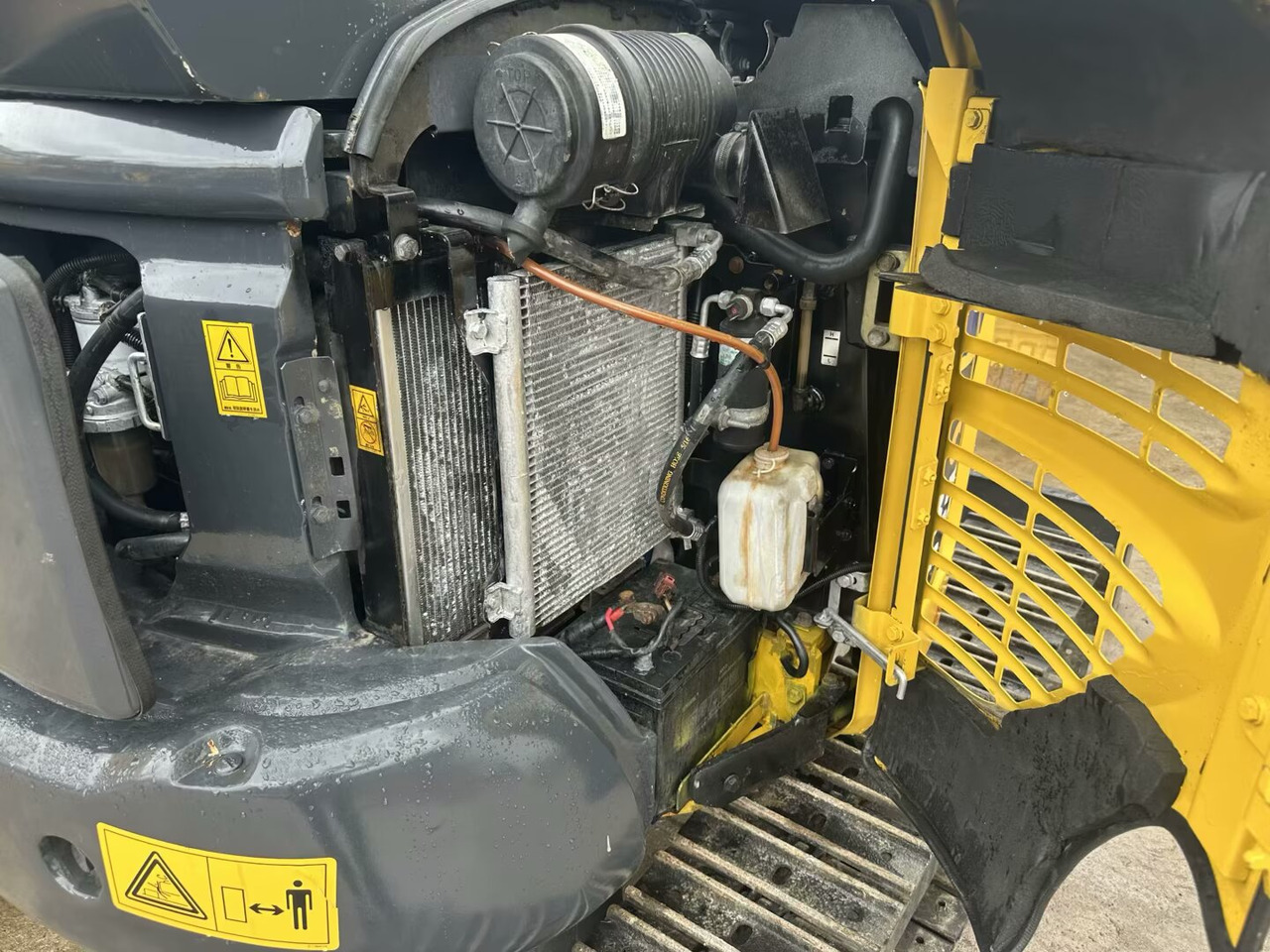 Komatsu pc35MR - Minibagger: das Bild 5 Komatsu pc35MR - Minibagger: das Bild 5