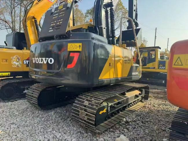 Volvo EC140 - Kettenbagger: das Bild 1 Volvo EC140 - Kettenbagger: das Bild 1