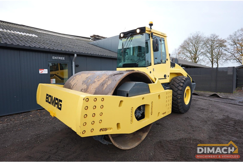 Bomag BW226 DH-4i BVC Trilrolwals - 27 ton - GPS pakket -TOP conditie - camera - Deutz 6 cil. - Walzen: das Bild 5 Bomag BW226 DH-4i BVC Trilrolwals - 27 ton - GPS pakket -TOP conditie - camera - Deutz 6 cil. - Walzen: das Bild 5