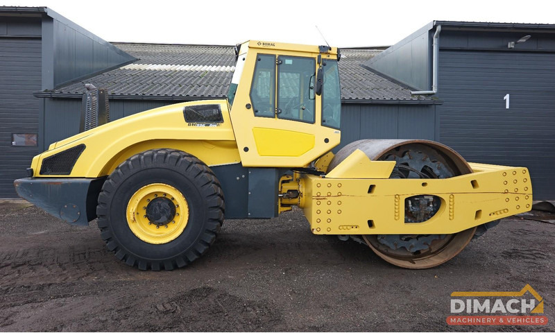Bomag BW226 DH-4i BVC Trilrolwals - 27 ton - GPS pakket -TOP conditie - camera - Deutz 6 cil. - Walzen: das Bild 2 Bomag BW226 DH-4i BVC Trilrolwals - 27 ton - GPS pakket -TOP conditie - camera - Deutz 6 cil. - Walzen: das Bild 2