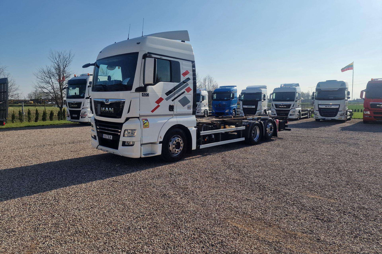 MAN TGX 26.420 - Containerwagen/ Wechselfahrgestell LKW: das Bild 1 MAN TGX 26.420 - Containerwagen/ Wechselfahrgestell LKW: das Bild 1