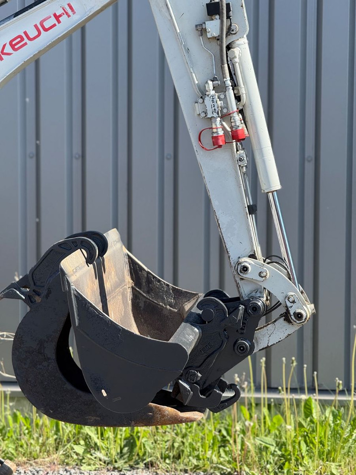 Takeuchi TB216 - Minibagger: das Bild 4 Takeuchi TB216 - Minibagger: das Bild 4