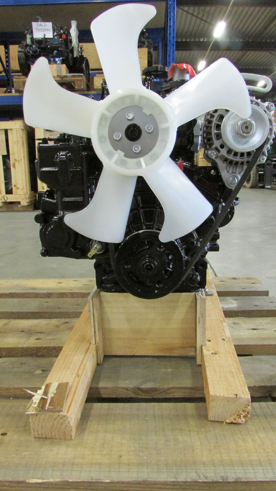 Mitsubishi New engine L3E-Z564SPH stage 5 + PTO - Motor für Bagger: das Bild 3 Mitsubishi New engine L3E-Z564SPH stage 5 + PTO - Motor für Bagger: das Bild 3