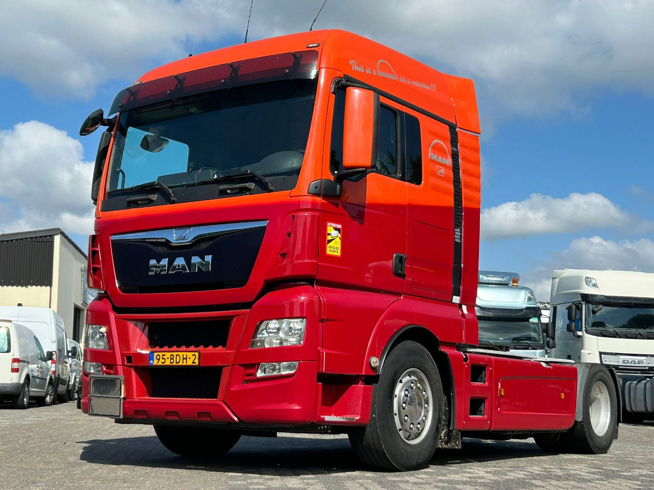 MAN TGX NL Truck / ADR / apk - Sattelzugmaschine: das Bild 1 MAN TGX NL Truck / ADR / apk - Sattelzugmaschine: das Bild 1