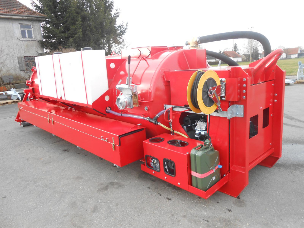 S-Vac 8.5 m³ Saugfass Druckfass Vacuum suction systems are are fully integrated at the HDD jobsite from today. - Tankcontainer: das Bild 1 S-Vac 8.5 m³ Saugfass Druckfass Vacuum suction systems are are fully integrated at the HDD jobsite from today. - Tankcontainer: das Bild 1