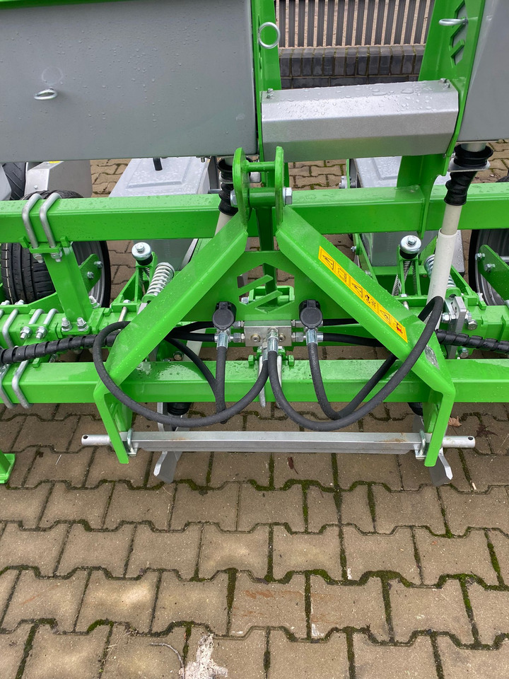 BOMET Precision seeder / Semoir de précision / Siewnik punktowy - Einzelkornsämaschine: das Bild 3 BOMET Precision seeder / Semoir de précision / Siewnik punktowy - Einzelkornsämaschine: das Bild 3