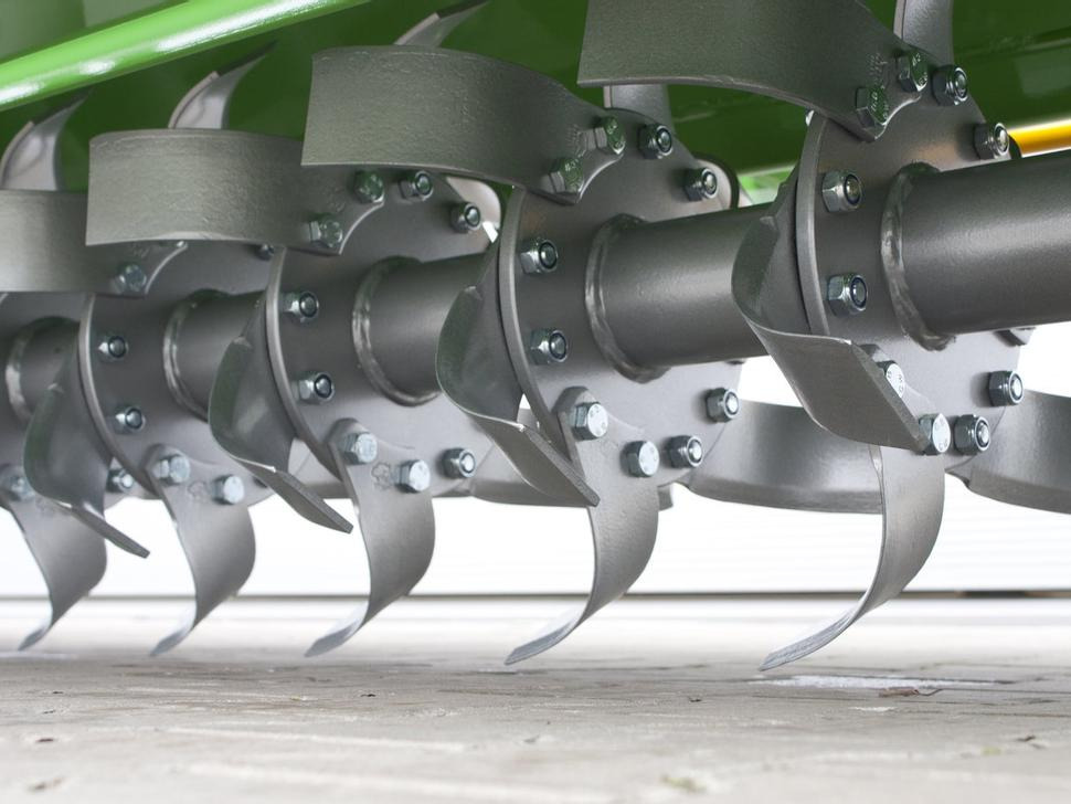 Bodenfräse neu kaufen Bomet Bodenfräsen / Rotary tiller / Rotavator / Vangatrice / Desgarrador / Роторный культиватор / Glebogryzarka 3 m: das Bild 10
