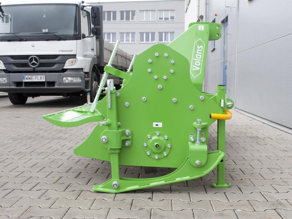 Bomet Bodenfräsen / Rotary tiller / Rotavator / Vangatrice / Desgarrador / Роторный культиватор / Glebogryzarka 3 m - Bodenfräse: das Bild 4 Bomet Bodenfräsen / Rotary tiller / Rotavator / Vangatrice / Desgarrador / Роторный культиватор / Glebogryzarka 3 m - Bodenfräse: das Bild 4