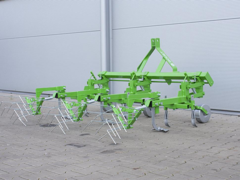 Technik für Bodenbearbeitung neu kaufen Bomet Jäthacke-Häufler / Hoe ridger / Butteuse / Rincalzatore assolcatore / Полольник-окучник / Obsypnik: das Bild 16