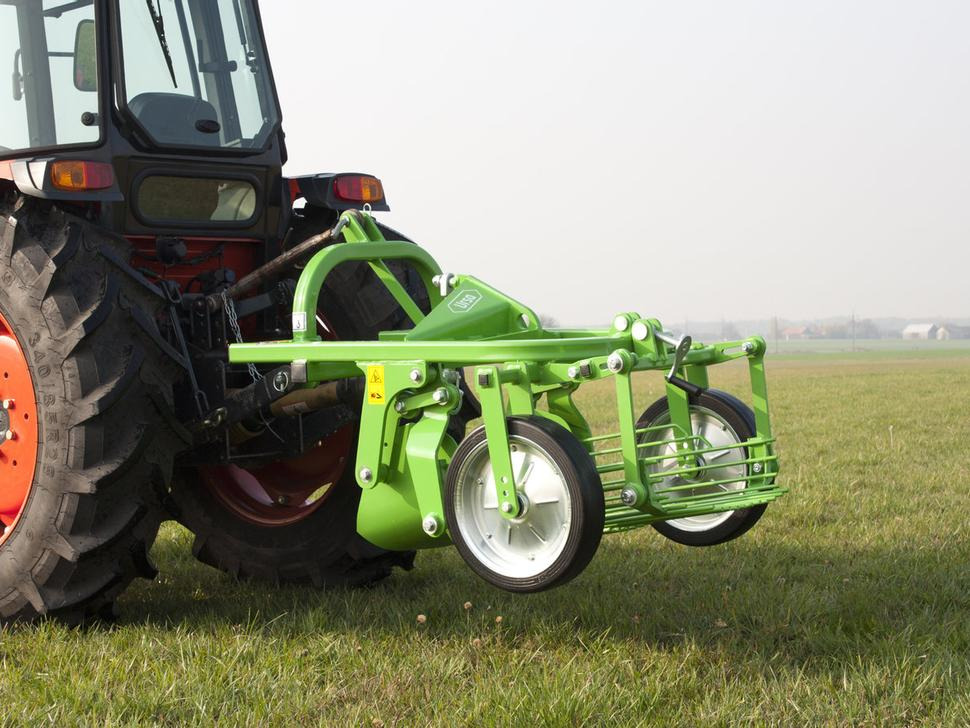Kartoffelroder neu kaufen Bomet Schwingsiebroder / Potato digger / Arracheuse de pomme de terre / Scavapatate / Однорядная картофельная копалка / Kopaczka do ziemniaków Ursa Z655/1: das Bild 11 Kartoffelroder neu kaufen Bomet Schwingsiebroder / Potato digger / Arracheuse de pomme de terre / Scavapatate / Однорядная картофельная копалка / Kopaczka do ziemniaków Ursa Z655/1: das Bild 11