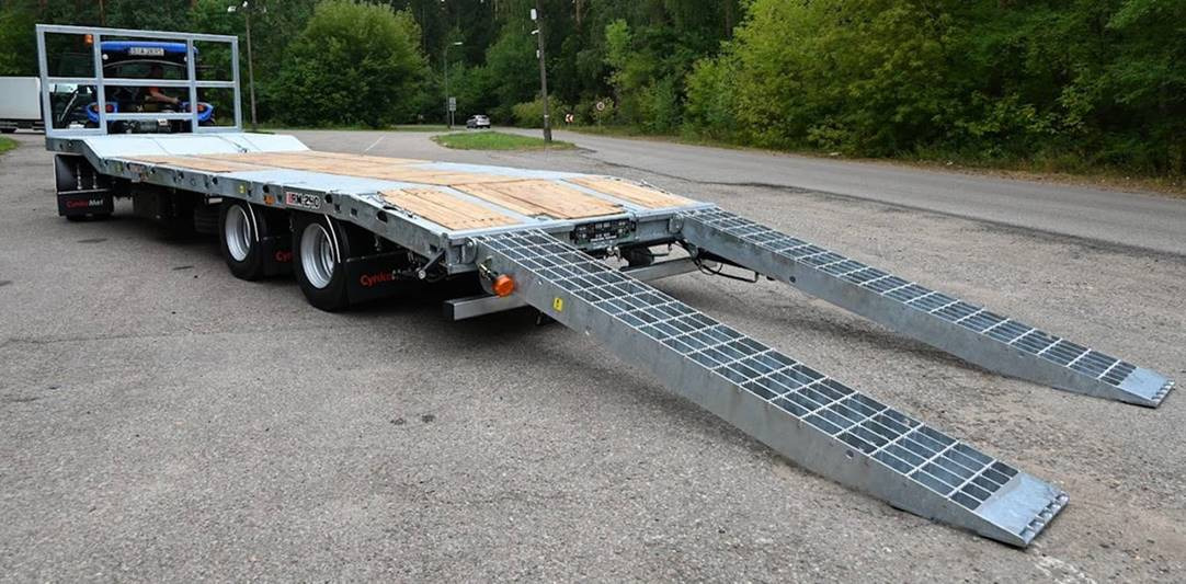 Cynkomet Plattformauflieger / Trailer / Remorque / Rimorchio a piattaforma / Remolque de plataforma / Прицеп для перевозки техники / Przyczepa maszynowa RM-240 18 t - Landwirtschaftlicher Plattformanhänger: das Bild 2 Cynkomet Plattformauflieger / Trailer / Remorque / Rimorchio a piattaforma / Remolque de plataforma / Прицеп для перевозки техники / Przyczepa maszynowa RM-240 18 t - Landwirtschaftlicher Plattformanhänger: das Bild 2