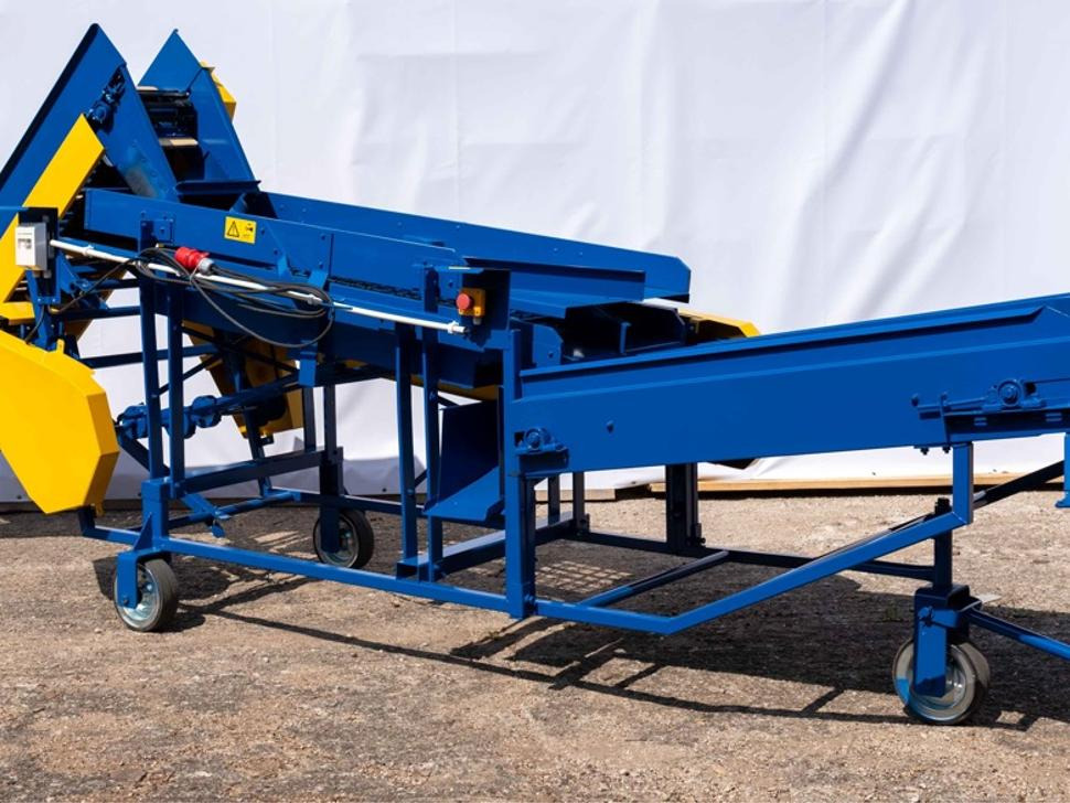 Rolmet Kartoffelsortierer / Potato sorting machine / Trieuse de pomme de terre / Selezionatrice per patate / Clasificador de patatas / Сортировщик картофеля / Sortownik do ziemniaków M614/1 - Kartoffeltechnik: das Bild 1 Rolmet Kartoffelsortierer / Potato sorting machine / Trieuse de pomme de terre / Selezionatrice per patate / Clasificador de patatas / Сортировщик картофеля / Sortownik do ziemniaków M614/1 - Kartoffeltechnik: das Bild 1