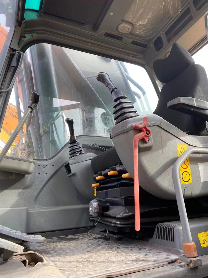 VOLVO EC460 - Kettenbagger: das Bild 4 VOLVO EC460 - Kettenbagger: das Bild 4