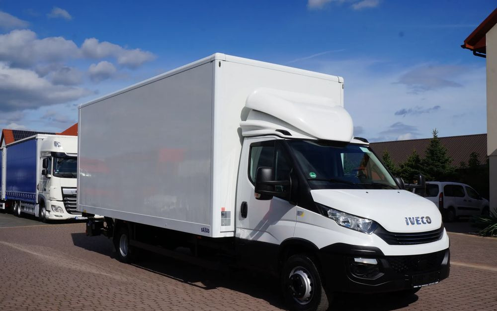 Iveco DAILY 72c18 Automat HI-MATIC Kontener 6 m 117 tys km Wzorowy Stan - Koffer LKW: das Bild 1 Iveco DAILY 72c18 Automat HI-MATIC Kontener 6 m 117 tys km Wzorowy Stan - Koffer LKW: das Bild 1