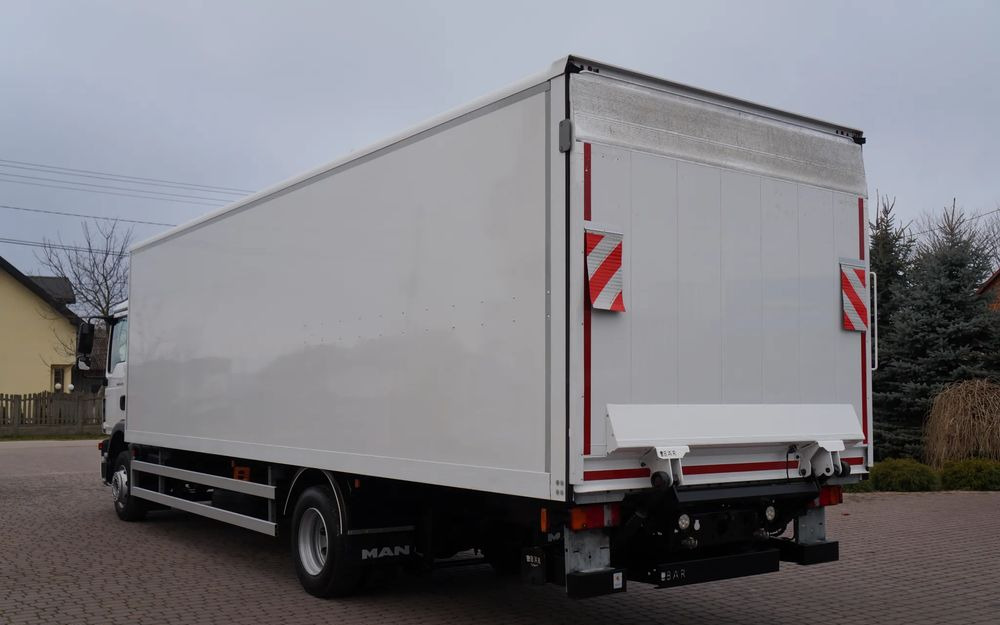 MAN TGM 12.290 / 15.290 EURO 6 KONTENER 20 PALET WINDA - Koffer LKW: das Bild 4 MAN TGM 12.290 / 15.290 EURO 6 KONTENER 20 PALET WINDA - Koffer LKW: das Bild 4