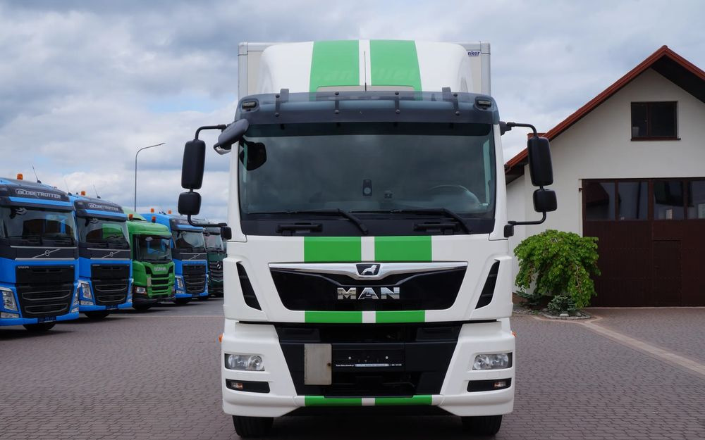 MAN TGM 18.250 / 18.290 EURO 6 KONTENER 19 PALET ŁAD. 9800 KG WINDA - Koffer LKW: das Bild 2 MAN TGM 18.250 / 18.290 EURO 6 KONTENER 19 PALET ŁAD. 9800 KG WINDA - Koffer LKW: das Bild 2