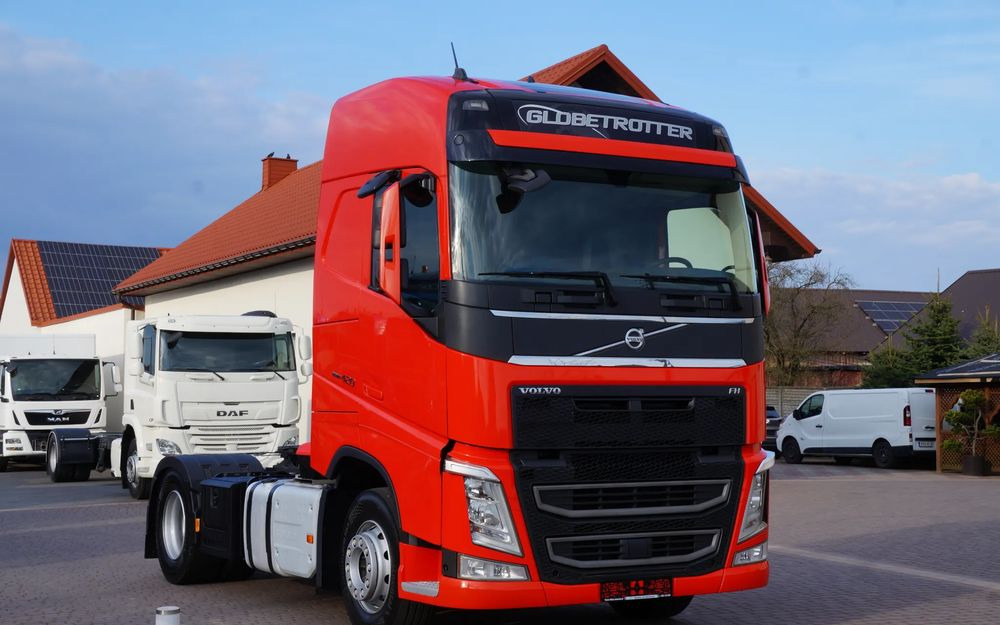 Volvo FH 4 EURO 6 GLOBETROTTER NISKI PRZEBIEG PEŁEN SERWIS - Sattelzugmaschine: das Bild 3 Volvo FH 4 EURO 6 GLOBETROTTER NISKI PRZEBIEG PEŁEN SERWIS - Sattelzugmaschine: das Bild 3