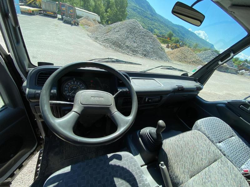 Koffer LKW ISUZU Camion SÉRIE N AVEC 2 STRUCTURES CHAPITEAUX: das Bild 16