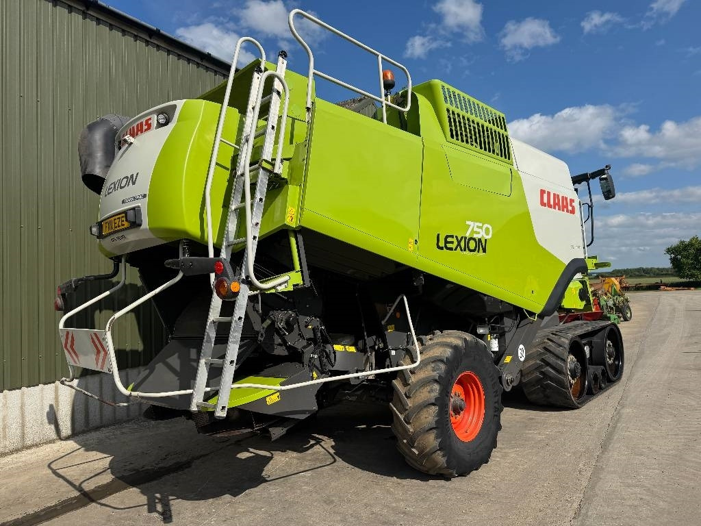 Claas Lexion 750TT APS Hybrid c/w V900 Header - Mähdrescher: das Bild 4 Claas Lexion 750TT APS Hybrid c/w V900 Header - Mähdrescher: das Bild 4