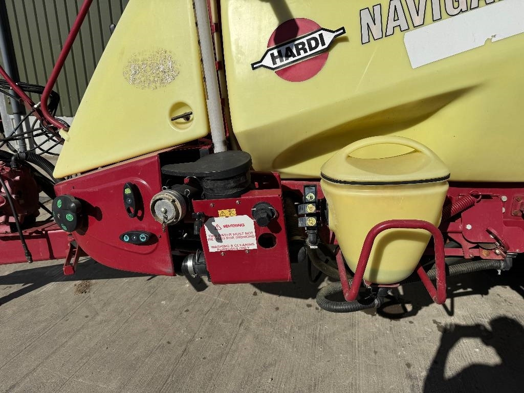 Anhängespritze Hardi Navigator 3000L 24m: das Bild 10