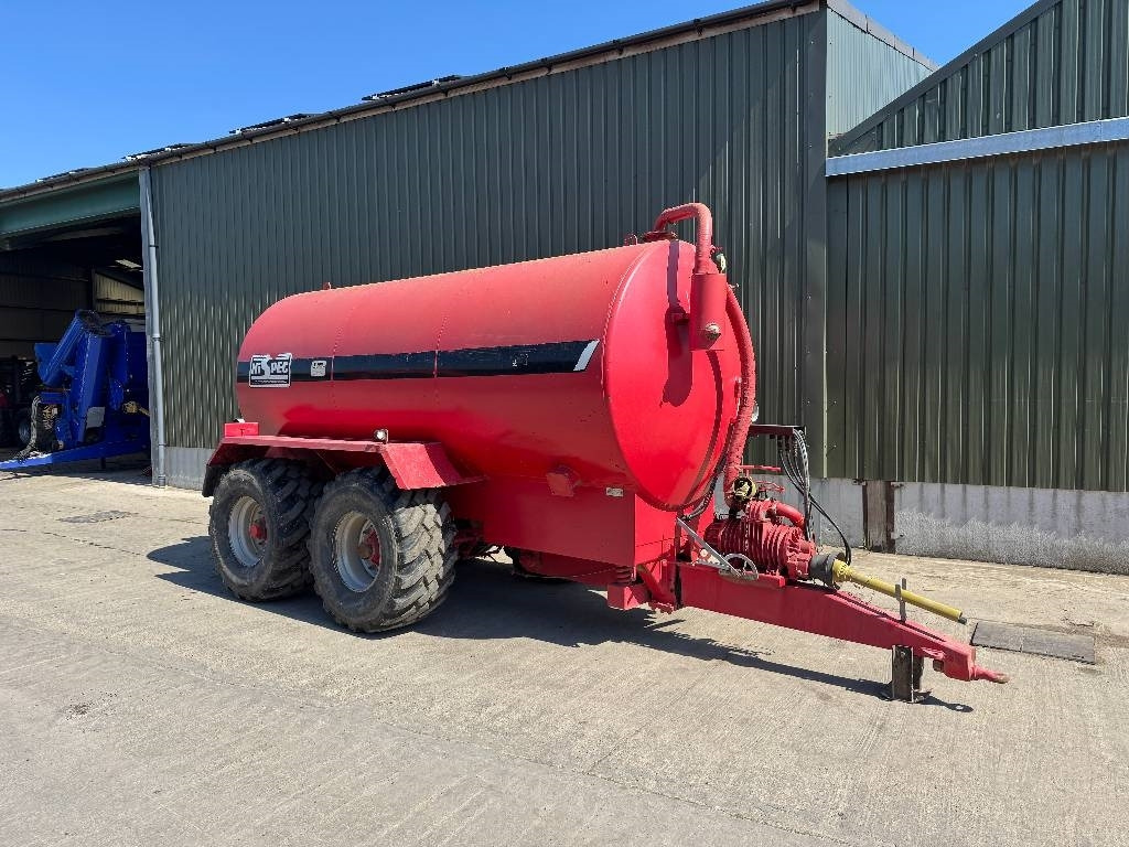 Hi-Spec 2500 Tanker - Güllefass: das Bild 1 Hi-Spec 2500 Tanker - Güllefass: das Bild 1