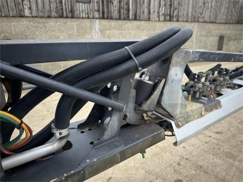 Anbauspritze Horsch Leeb PT270 36m 8000L: das Bild 23