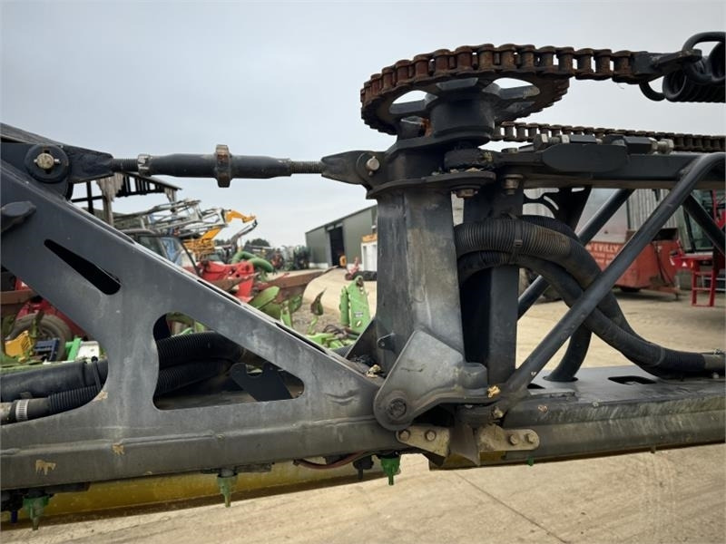 Anbauspritze Horsch Leeb PT270 36m 8000L: das Bild 19