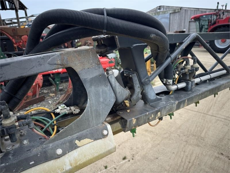 Anbauspritze Horsch Leeb PT270 36m 8000L: das Bild 18