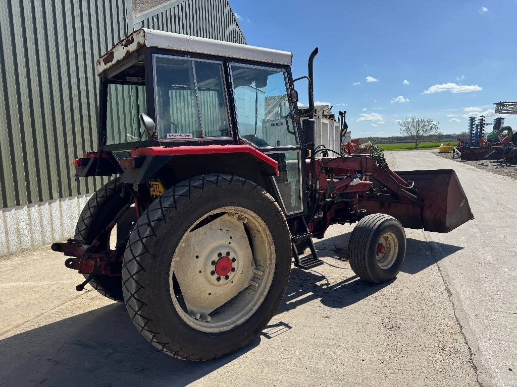 International 584 c/w International Loader - Traktor: das Bild 4 International 584 c/w International Loader - Traktor: das Bild 4
