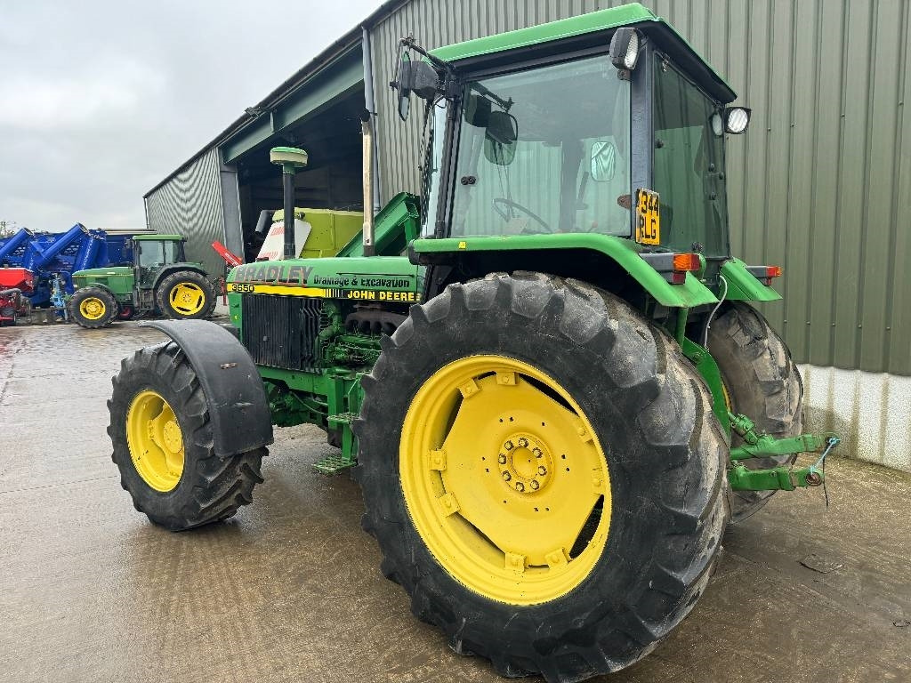 John Deere 3650 - Traktor: das Bild 2 John Deere 3650 - Traktor: das Bild 2