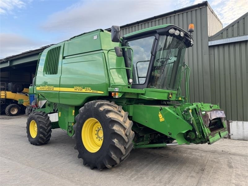 John Deere CTS 9780i Hillmaster c/w 625 Premium Flow Header - Zubehör für Erntemaschine: das Bild 3 John Deere CTS 9780i Hillmaster c/w 625 Premium Flow Header - Zubehör für Erntemaschine: das Bild 3