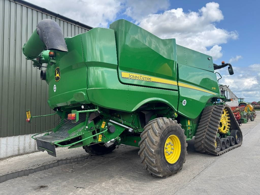 John Deere S785 4WD c/w 735D Header - Mähdrescher: das Bild 4 John Deere S785 4WD c/w 735D Header - Mähdrescher: das Bild 4