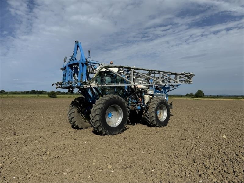 Matrot M44D 36m Self Propelled Sprayer - Anbauspritze: das Bild 1 Matrot M44D 36m Self Propelled Sprayer - Anbauspritze: das Bild 1