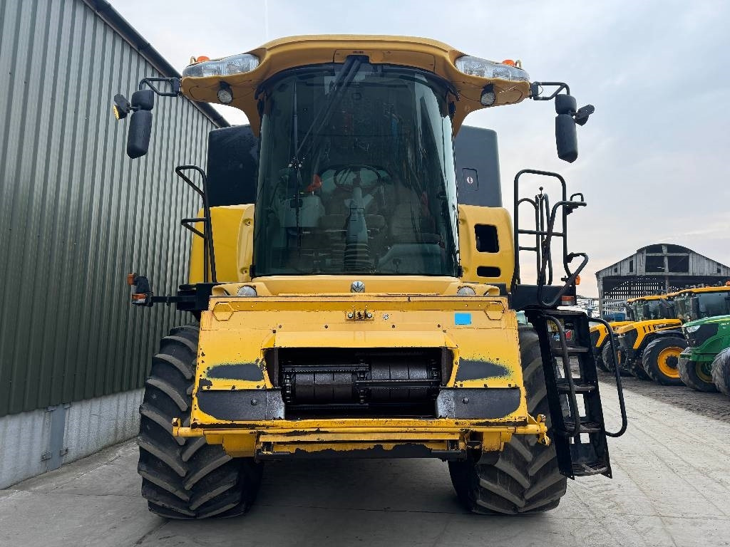 New Holland CR 960 - Mähdrescher: das Bild 5 New Holland CR 960 - Mähdrescher: das Bild 5