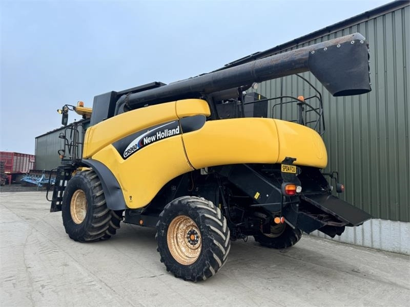 New Holland CR960 c/w 24ft Header **Video Below** - Zubehör für Erntemaschine: das Bild 4 New Holland CR960 c/w 24ft Header **Video Below** - Zubehör für Erntemaschine: das Bild 4