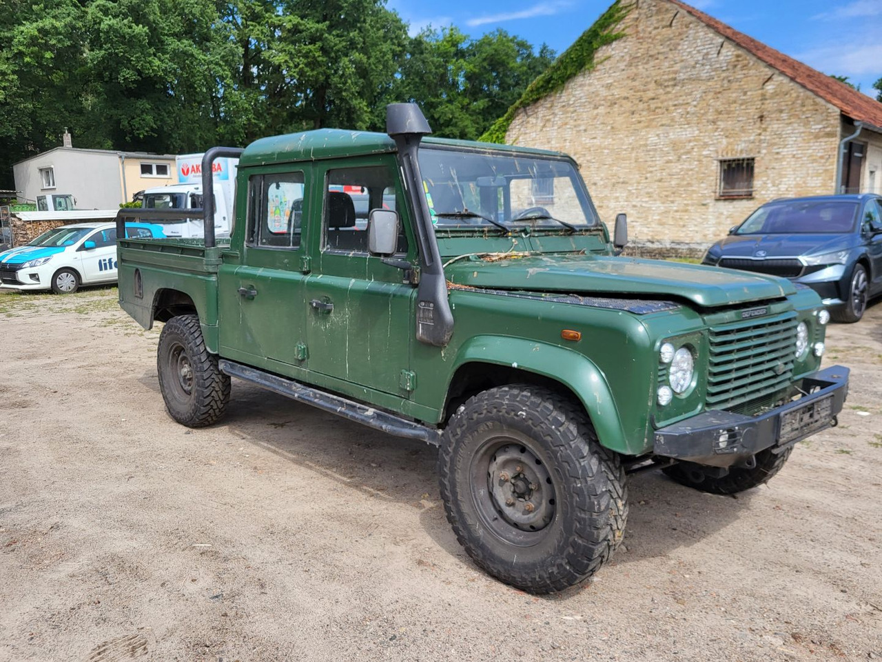 LAND ROVER Defender 130 - Pick-up mit Doppelkabine - SUV/ Geländewagen: das Bild 2 LAND ROVER Defender 130 - Pick-up mit Doppelkabine - SUV/ Geländewagen: das Bild 2