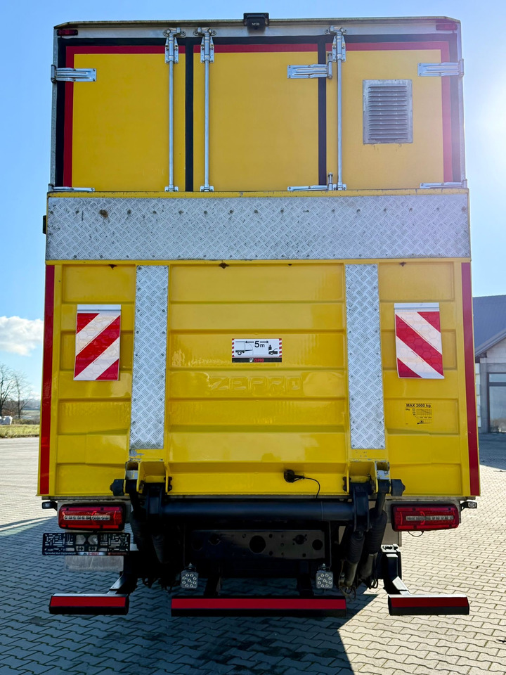 MAN 18.320 / IZOTERMA / GRZANA / WINDA / 20 EUROPALET / AUTOMAT / 170 TYŚ KM / 2021 R / SYPIALKA / CAŁY NA PODUSZKACH / SPROWADZONY / JAK NOWY - Isotherm LKW: das Bild 5 MAN 18.320 / IZOTERMA / GRZANA / WINDA / 20 EUROPALET / AUTOMAT / 170 TYŚ KM / 2021 R / SYPIALKA / CAŁY NA PODUSZKACH / SPROWADZONY / JAK NOWY - Isotherm LKW: das Bild 5