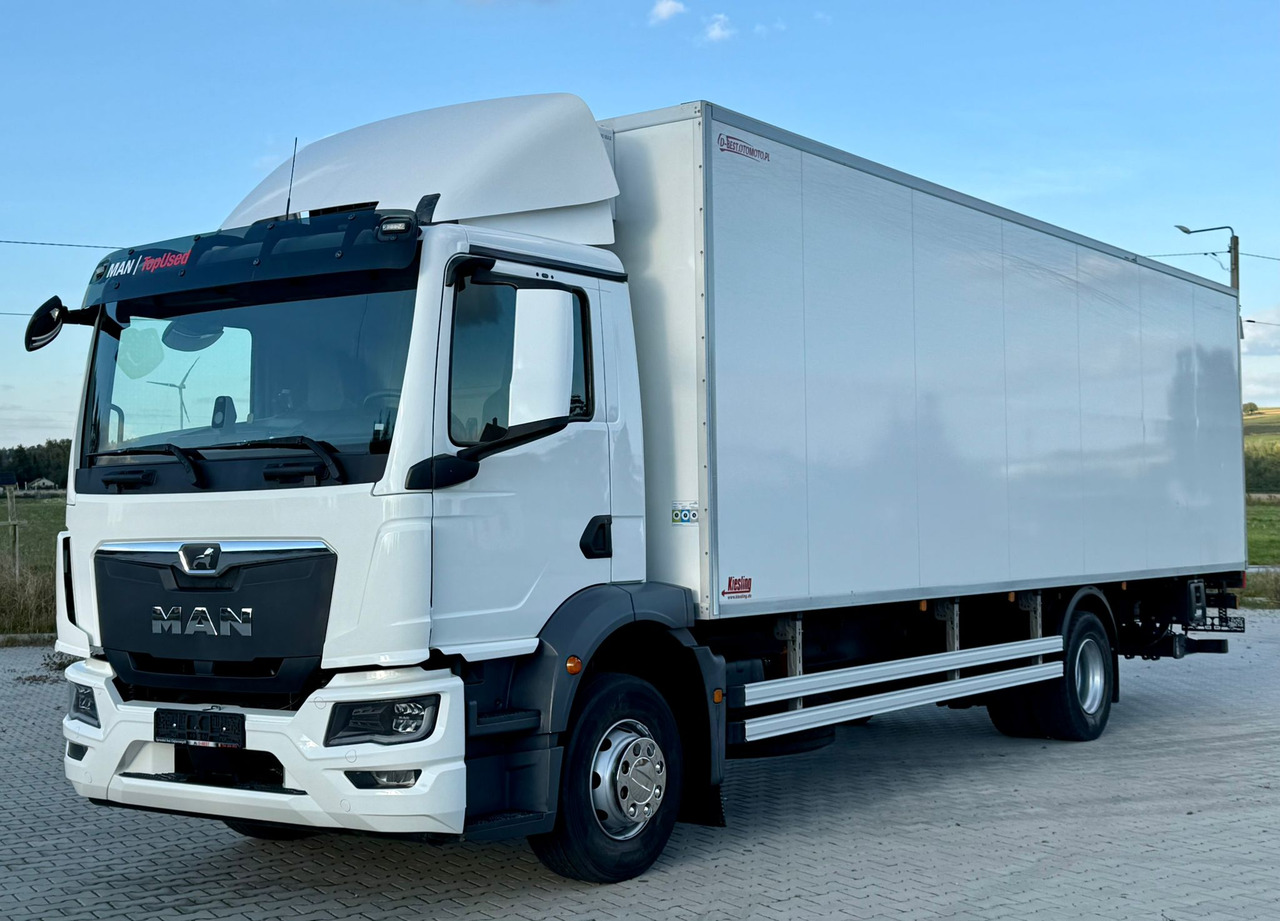 MAN TGM 15.290 / CHŁODNIA / WINDA / 8.3 M DŁUGOŚCI / 20 EUROPALET / THERMO KING / +30/-30 / AUTOMAT / 2021 ROK / SERWISOWANY - Kühlkoffer LKW: das Bild 2 MAN TGM 15.290 / CHŁODNIA / WINDA / 8.3 M DŁUGOŚCI / 20 EUROPALET / THERMO KING / +30/-30 / AUTOMAT / 2021 ROK / SERWISOWANY - Kühlkoffer LKW: das Bild 2