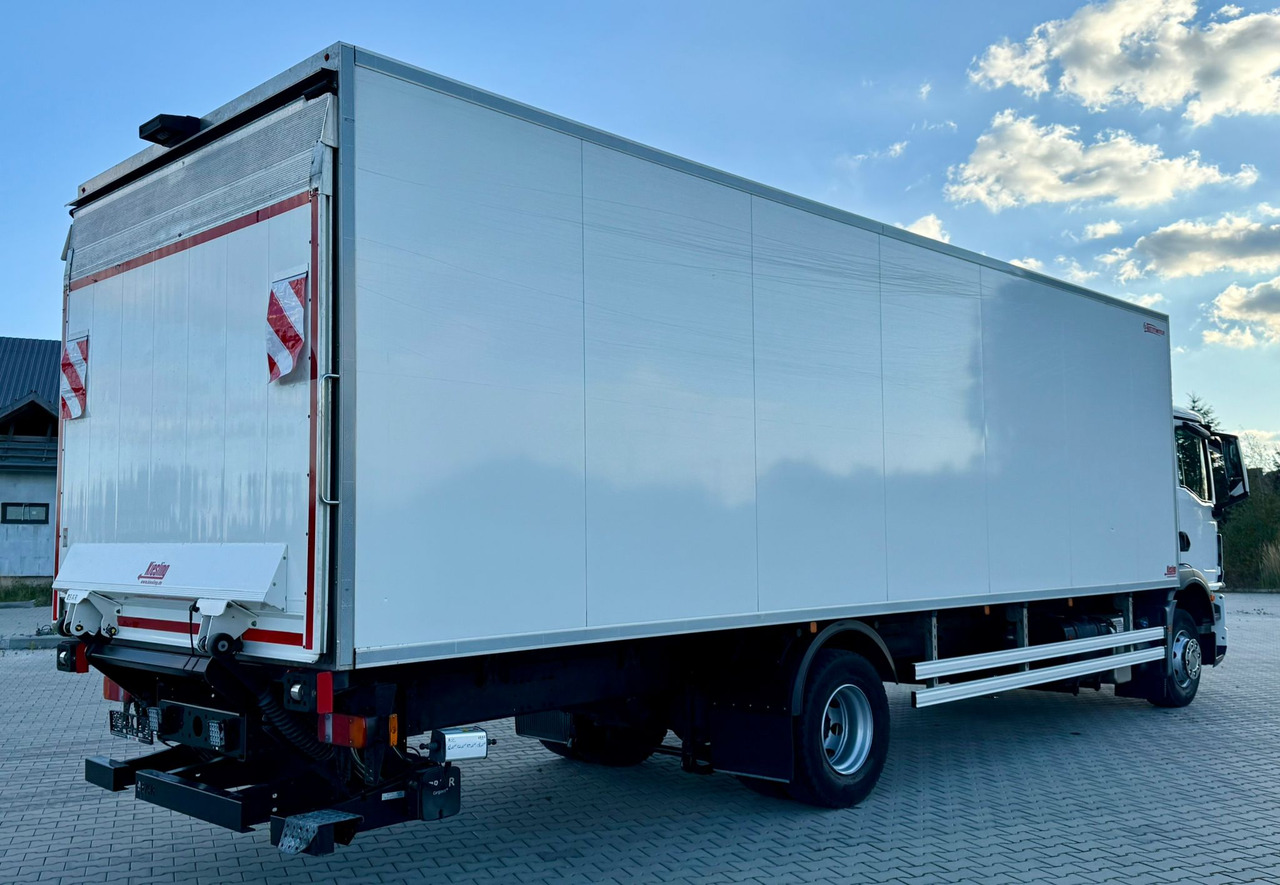 MAN TGM 15.290 / CHŁODNIA / WINDA / 8.3 M DŁUGOŚCI / 20 EUROPALET / THERMO KING / +30/-30 / AUTOMAT / 2021 ROK / SERWISOWANY - Kühlkoffer LKW: das Bild 3 MAN TGM 15.290 / CHŁODNIA / WINDA / 8.3 M DŁUGOŚCI / 20 EUROPALET / THERMO KING / +30/-30 / AUTOMAT / 2021 ROK / SERWISOWANY - Kühlkoffer LKW: das Bild 3