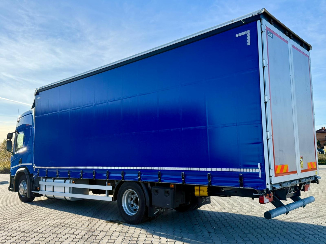 SCANIA P280 / FIRANKA / 20 EUROPALET / SYPIALKA / SILNIK 6 / AUTOMAT - Plane LKW: das Bild 3 SCANIA P280 / FIRANKA / 20 EUROPALET / SYPIALKA / SILNIK 6 / AUTOMAT - Plane LKW: das Bild 3