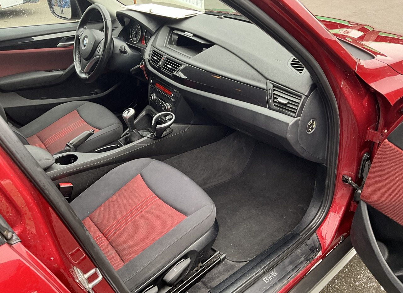 SUV/ Geländewagen BMW X1: das Bild 10