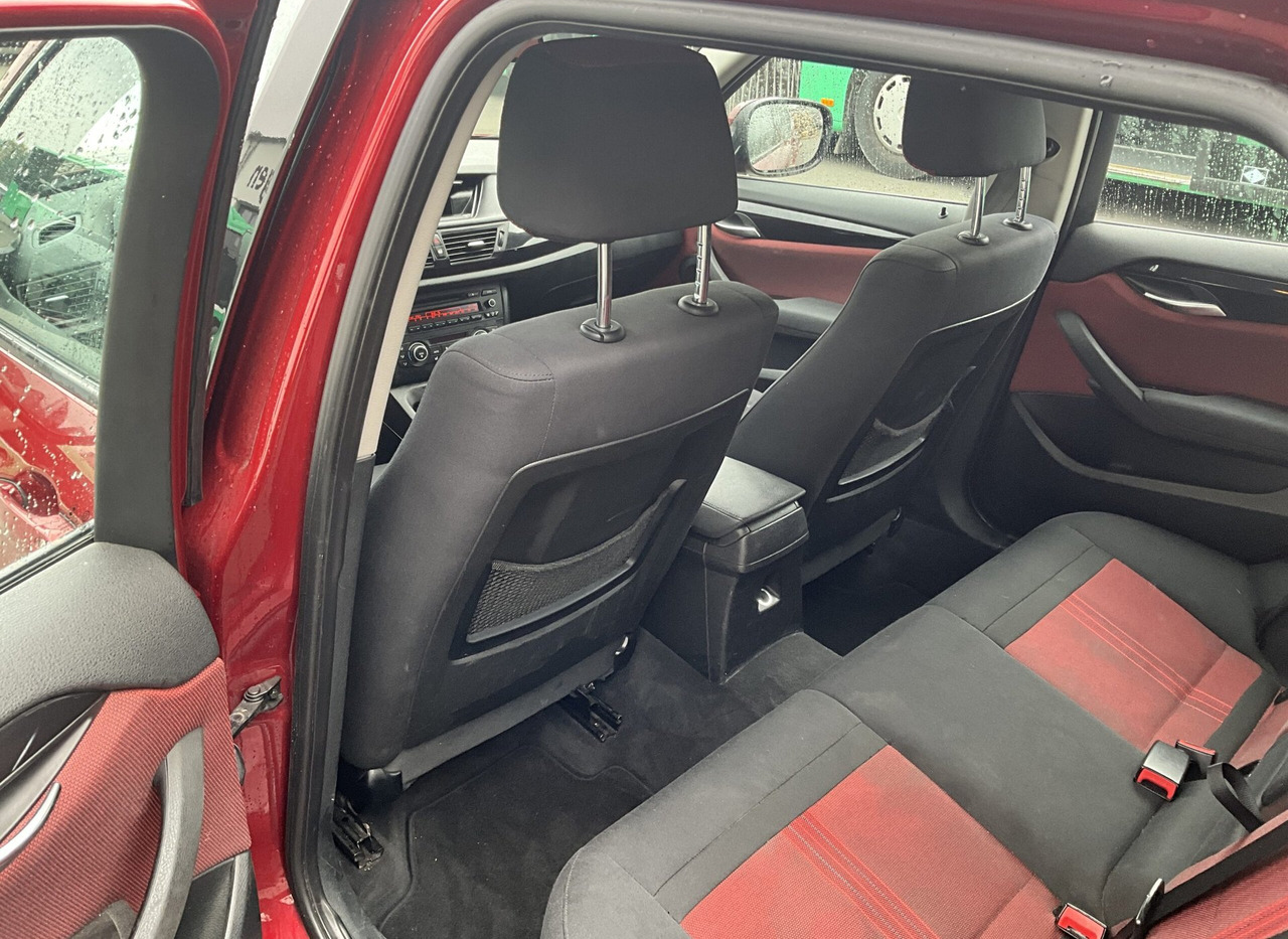 SUV/ Geländewagen BMW X1: das Bild 12